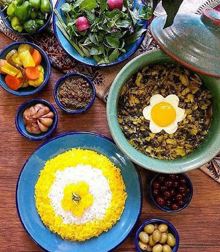 Iranian dish of Baghali Ghatogh